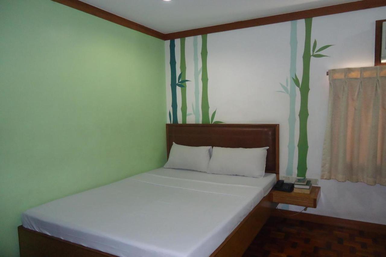 Park Bed And Breakfast Hotel Pasay Exterior foto